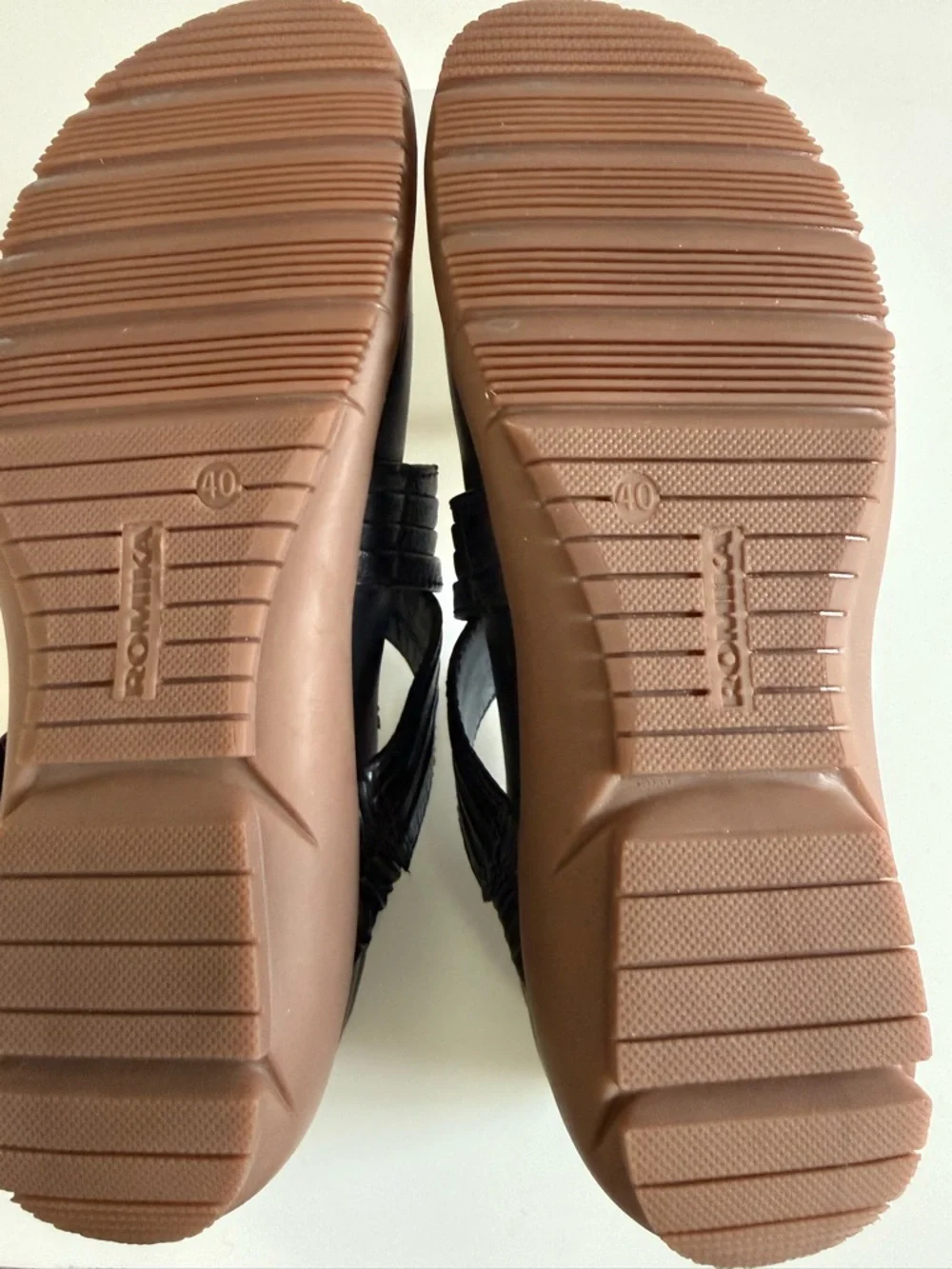 Romika Black Leather Shoes | Velcro Strap Mary Jane Style | Euro‎ 40 US 9-9.5